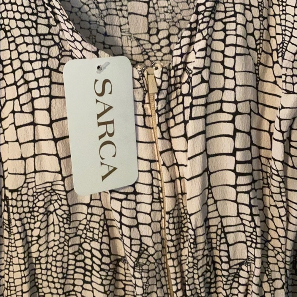 SARCA Open Back Dress - Picture 3 of 4